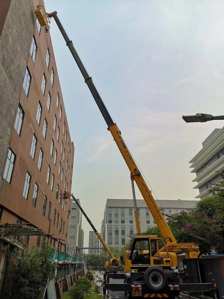 辉县汽车吊出租哪家好，选择最靠谱的服务商指南