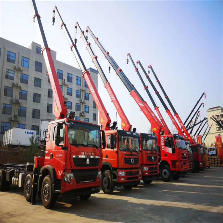 辉县租专业吊车电话