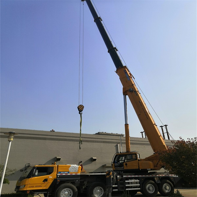 辉县 选择汽车吊租赁的秘诀与联系方式指南