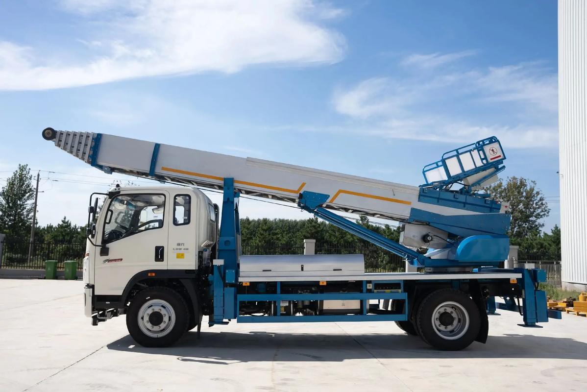 辉县云梯上料车租赁费用