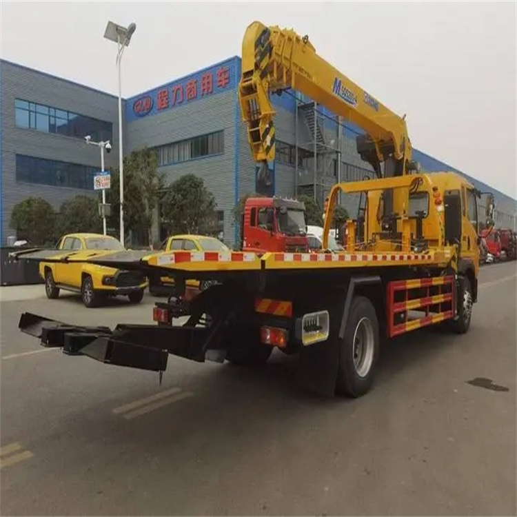 辉县附近小随车吊出租电话，轻松解决搬运烦恼