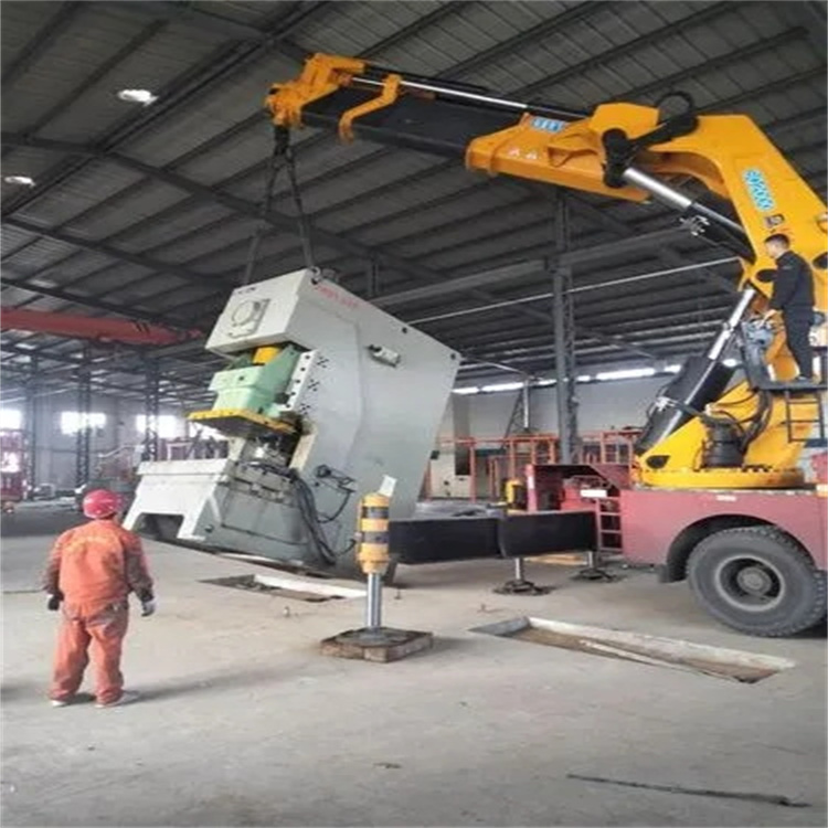 辉县80吨折臂吊车出租附近电话